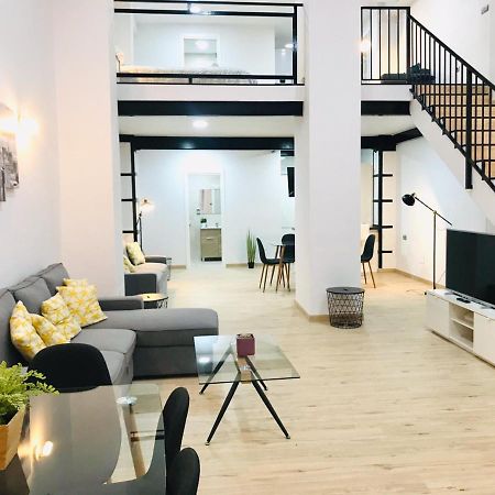 Modern & Spacious Apartment In Plaza De La Merced Malaga Zewnętrze zdjęcie