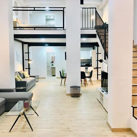 Modern & Spacious Apartment In Plaza De La Merced Malaga Zewnętrze zdjęcie
