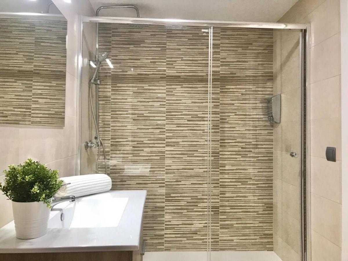 Modern & Spacious Apartment In Plaza De La Merced Malaga Zewnętrze zdjęcie